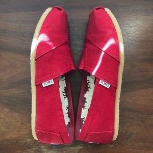 Red Toms